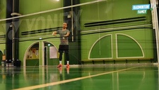 Kort doubleserv i badminton
